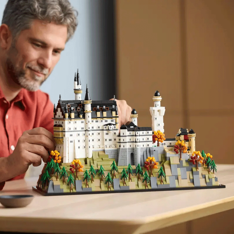 Castello di Neuschwanstein LEGO Architecture 21063