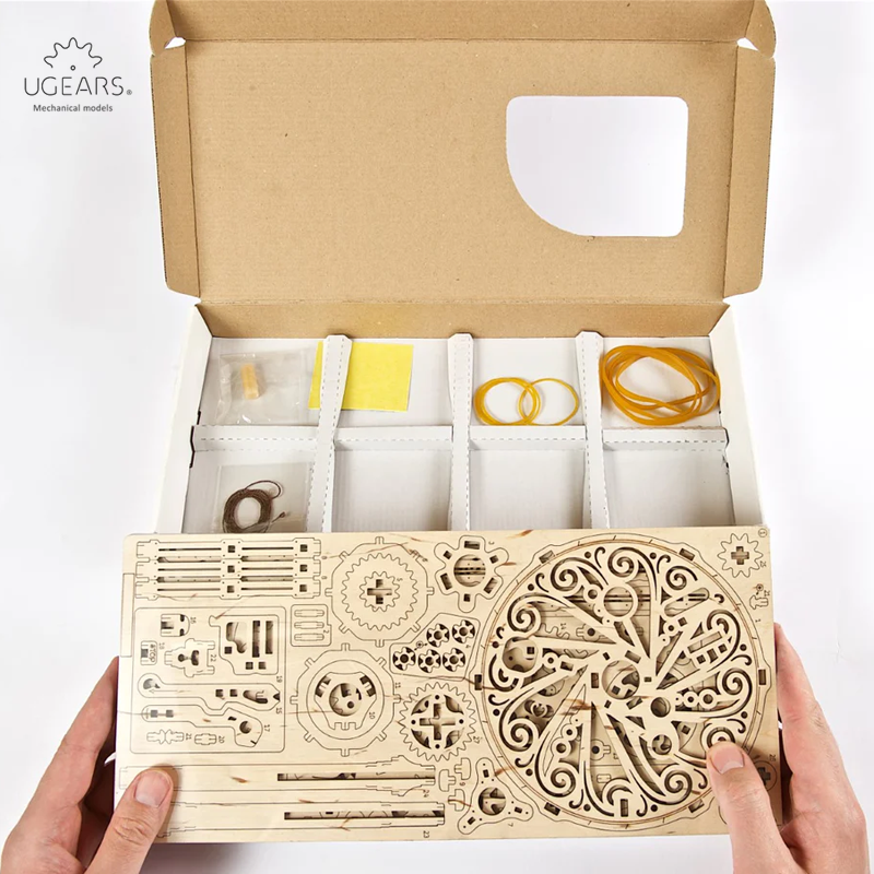 Giostra cavalli - modelli UGEARS 4820184121072