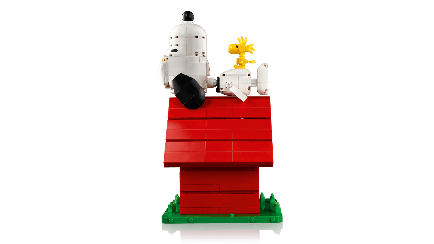 Peanuts: la cuccia di Snoopy Lego Ideas 21368