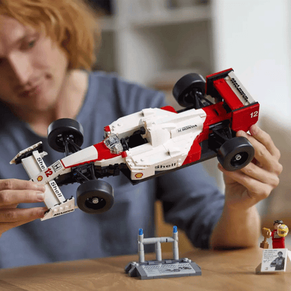 McLaren MP4/4 e Ayrton Senna LEGO Icons 10330