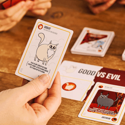 Exploding Kittens Good vs Evil Asmodee Carte Party Games 0810083044682